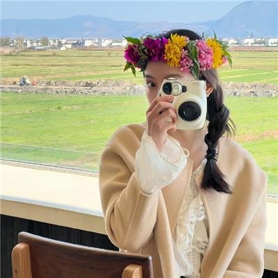 与时尚同居 封面